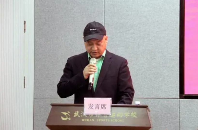 網球明星鄭欽文父親開網球學校，這事你怎么看？